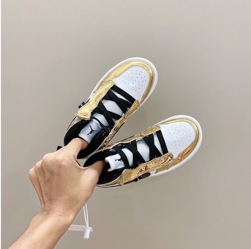 chaussure pour Enfant: jordan  Garçon/Fille