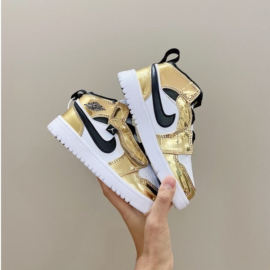 chaussure pour Enfant: jordan  Garçon/Fille