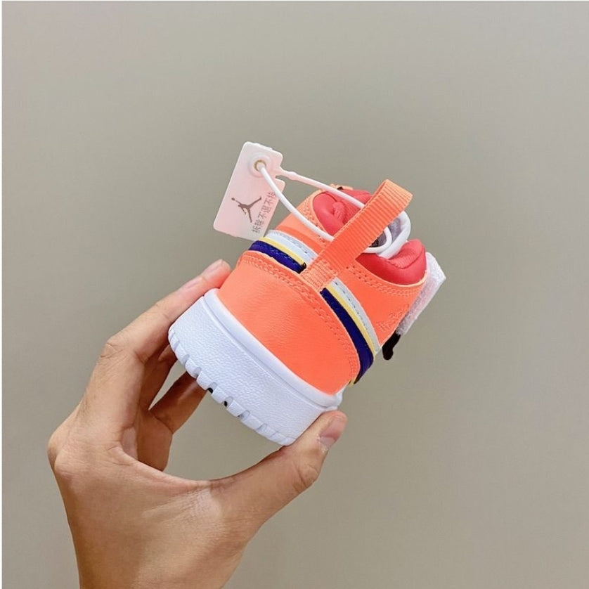 chaussure pour Enfant: jordan  Garçon/Fille