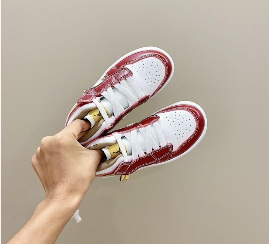 chaussure pour Enfant: jordan  Garçon/Fille