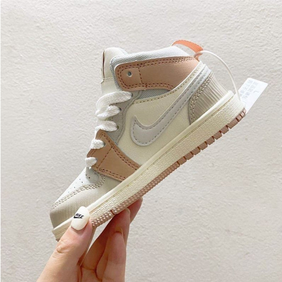 chaussure pour Enfant: jordan  Garçon/Fille