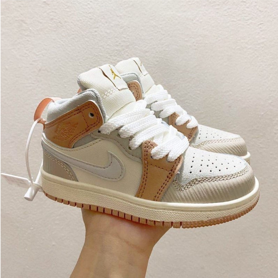 chaussure pour Enfant: jordan  Garçon/Fille