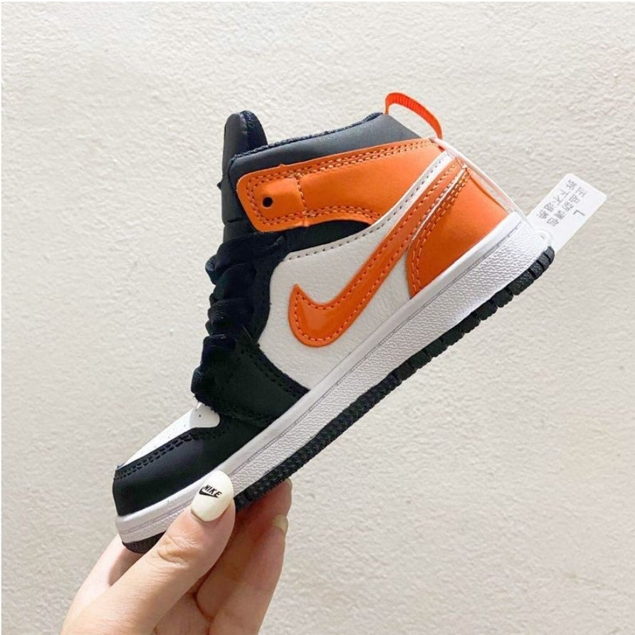 Chaussure pour Enfant: jordan  Garçon/Fille