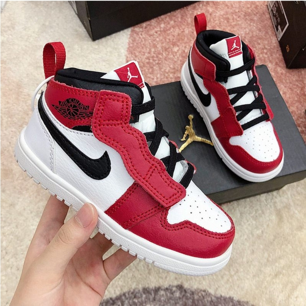 Chaussure pour Enfant: jordan  Garçon/Fille