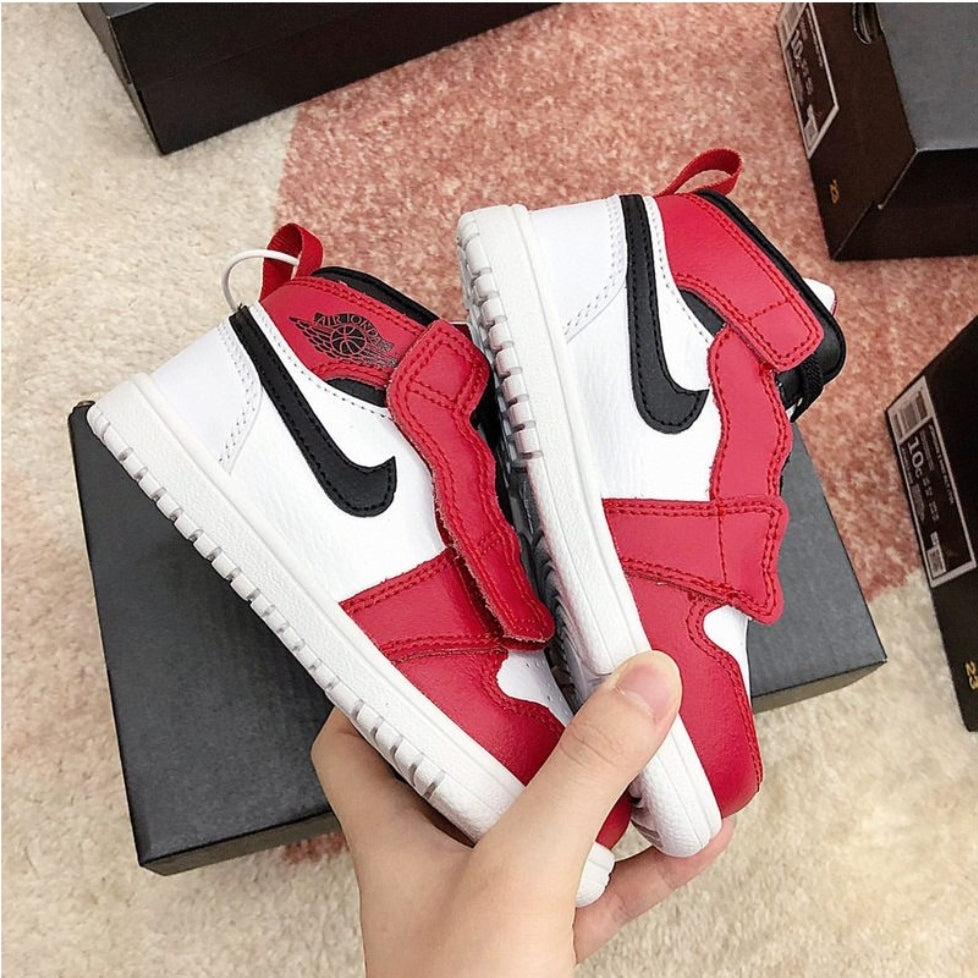 Chaussure pour Enfant: jordan  Garçon/Fille