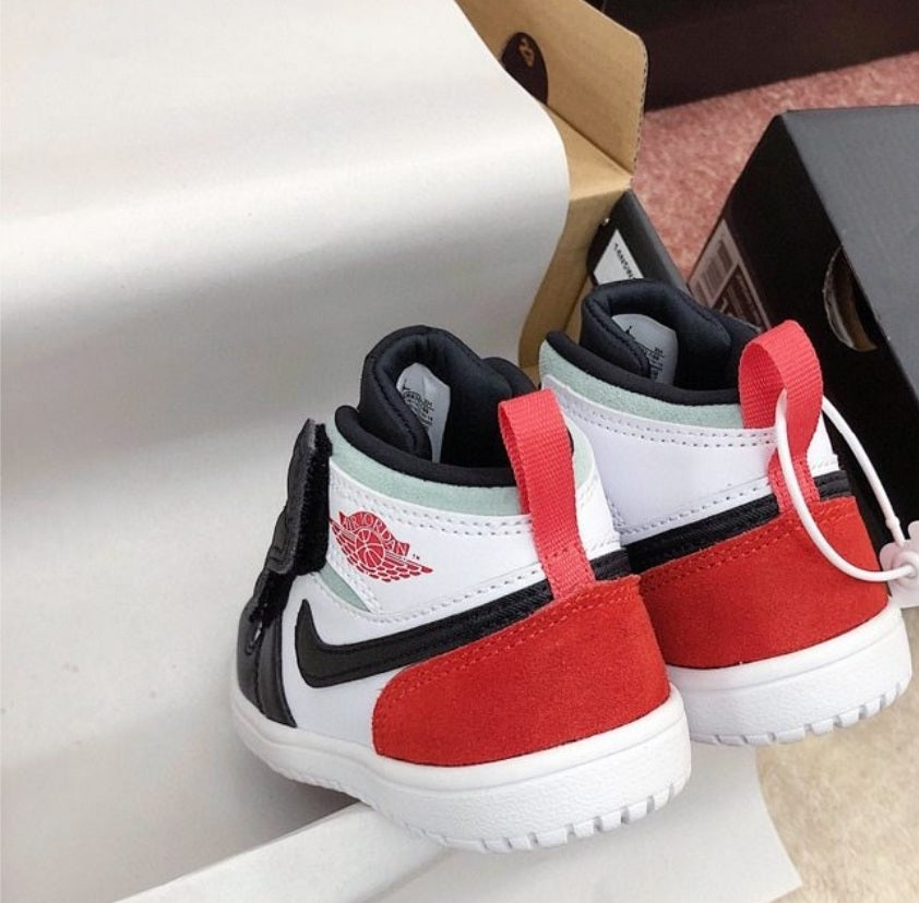 Chaussure pour Enfant: jordan  Garçon/Fille