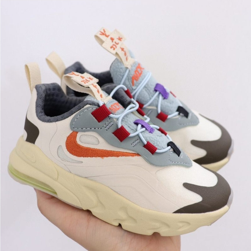 chaussure pour Enfant: nike 270 Garçon/Fille