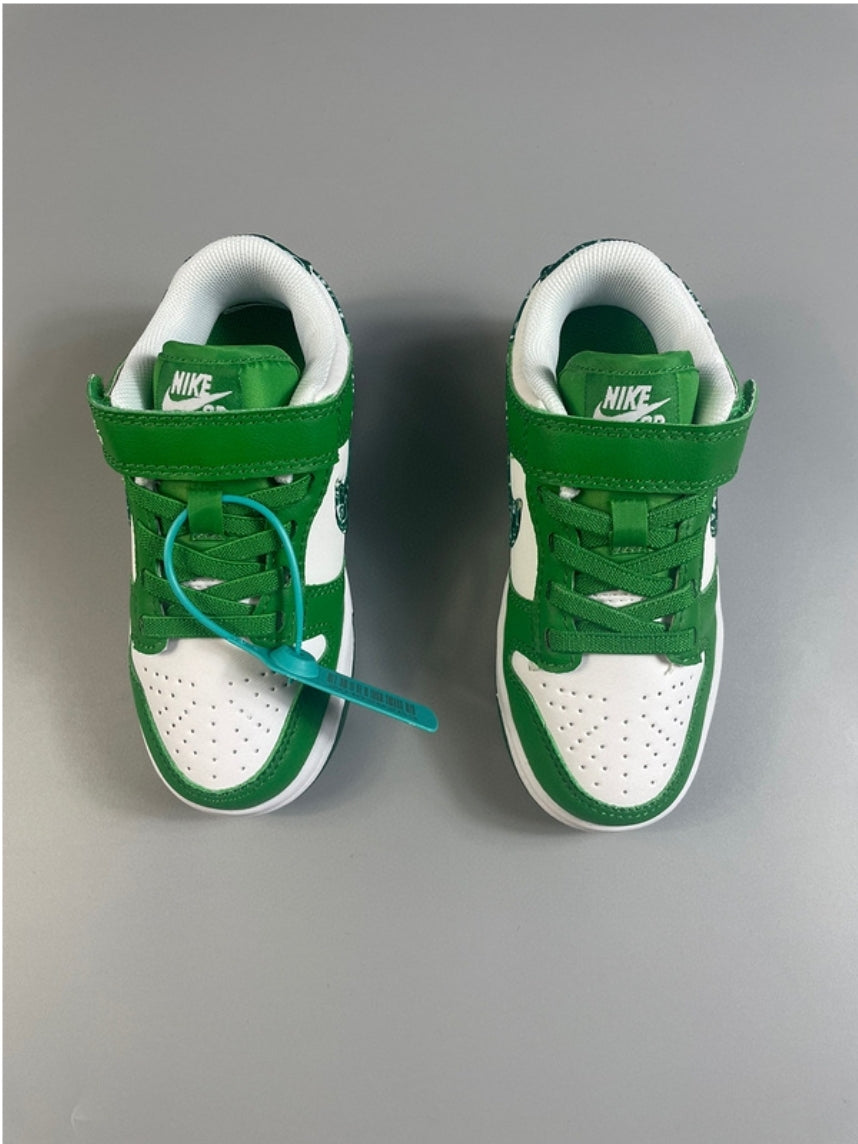 Chaussure pour Enfant: nike  SB dunk Garçon/Fille