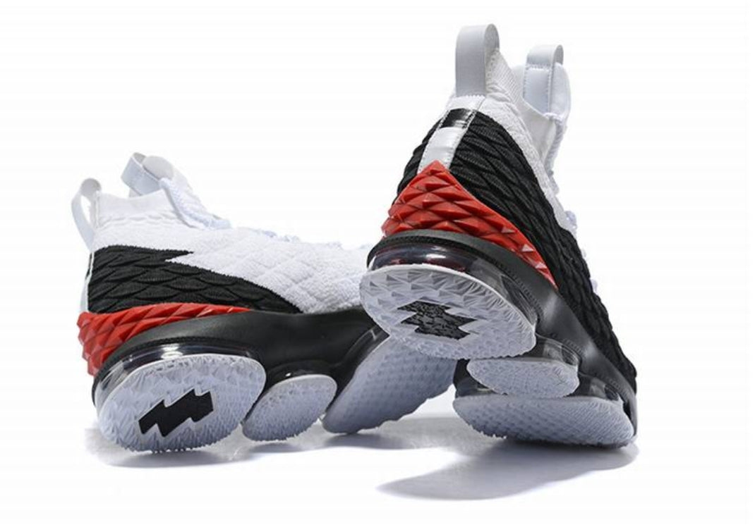 Chassures basket Lebron James