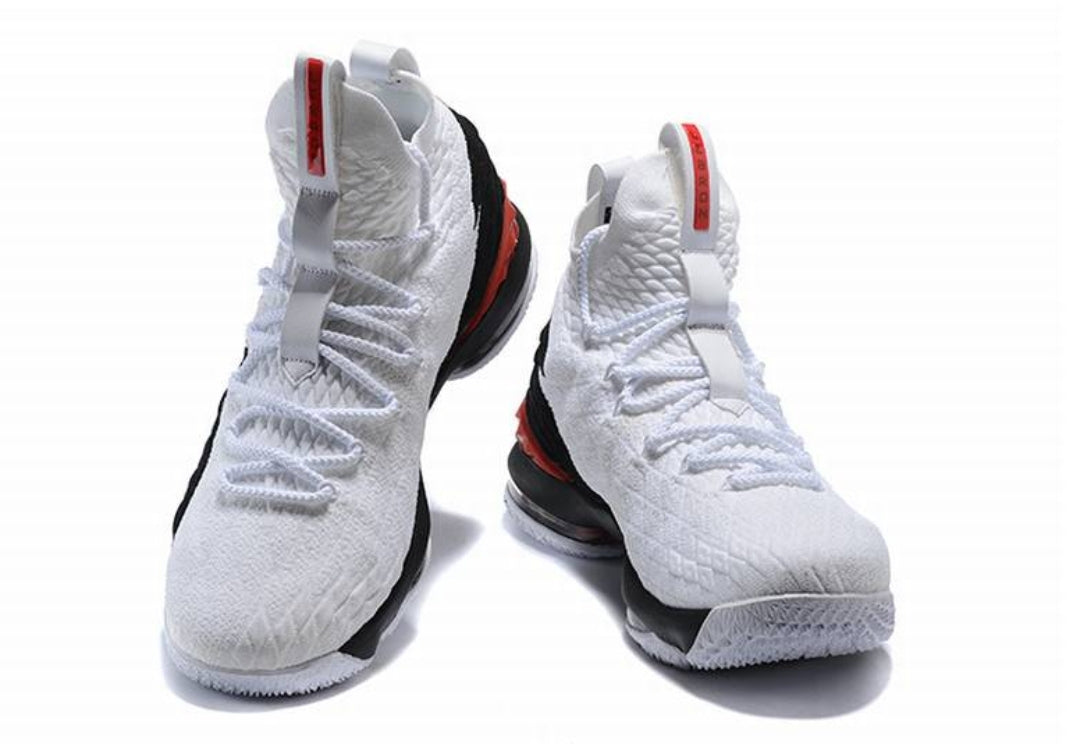 Chassures basket Lebron James