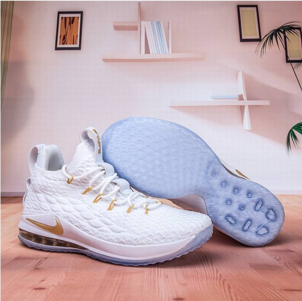Chassures basket Lebron James