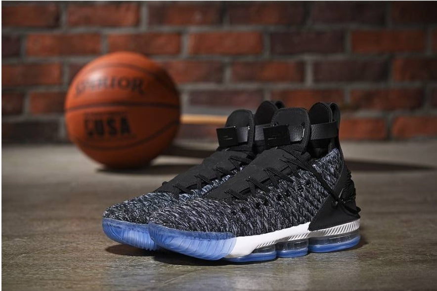 Chassures basket Lebron James