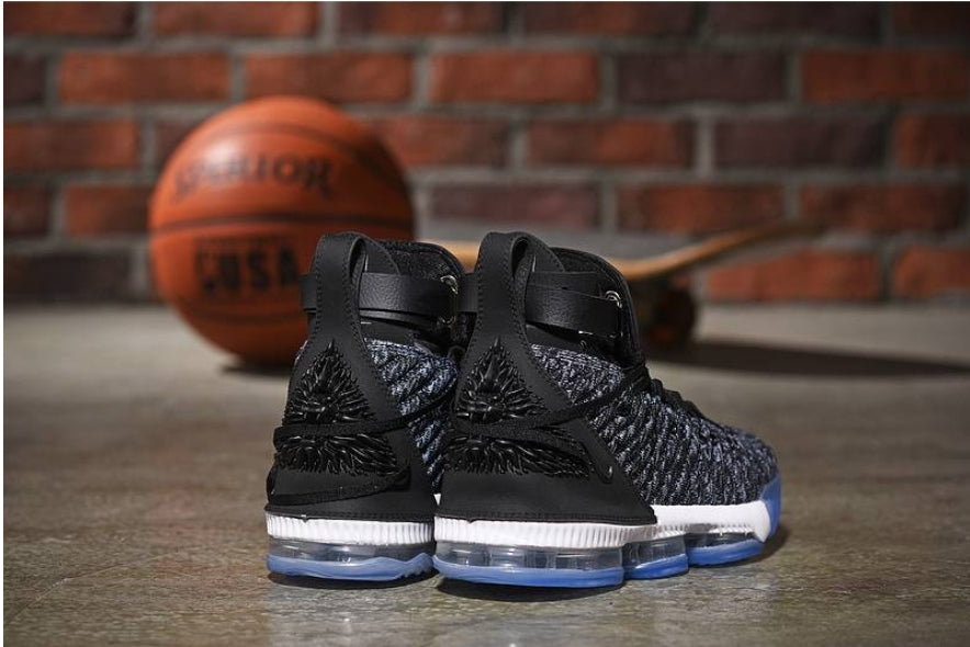 Chassures basket Lebron James