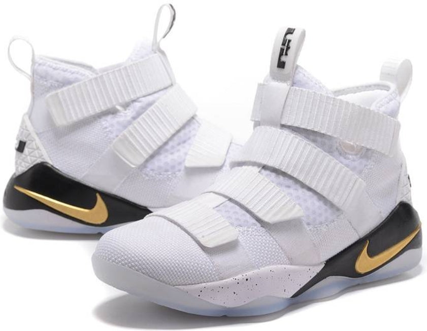 Chassures basket Lebron James