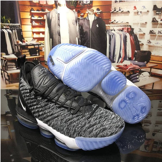 Chassures basket Lebron James