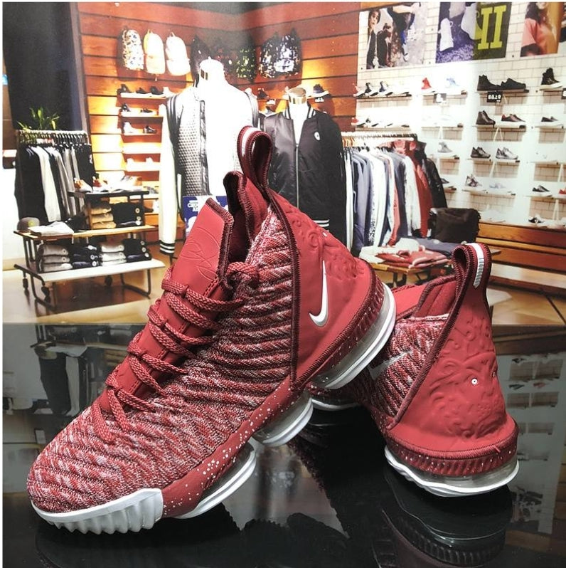 Chassures basket Lebron James