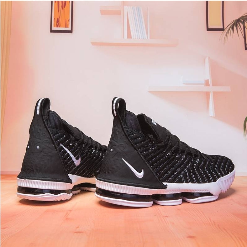 Chassures basket Lebron James