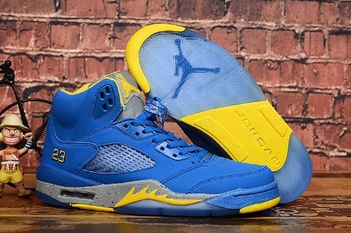 Les baskets Air Jordan 5 Retro (GS) "Oreo" Femme permettent de personnaliser votre style tout en bénéficiant d’un confort supérieur.