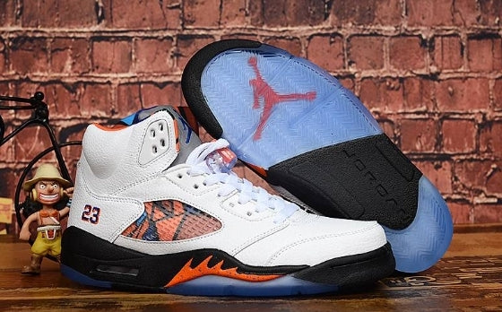Les baskets Air Jordan 5 Retro (GS) "Oreo" Femme permettent de personnaliser votre style tout en bénéficiant d’un confort supérieur.