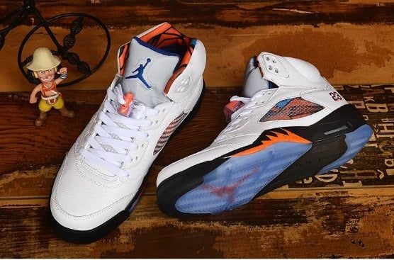 Les baskets Air Jordan 5 Retro (GS) "Oreo" Femme permettent de personnaliser votre style tout en bénéficiant d’un confort supérieur.