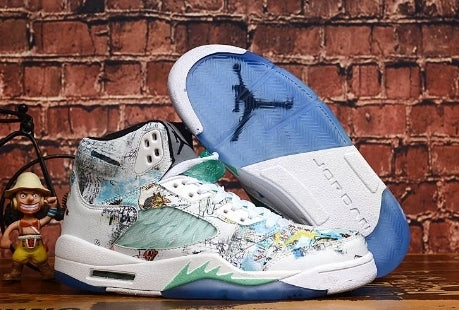 Les baskets Air Jordan 5 Retro (GS) "Oreo" Femme permettent de personnaliser votre style tout en bénéficiant d’un confort supérieur.