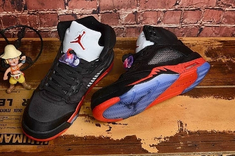 Les baskets Air Jordan 5 Retro (GS) "Oreo" Femme permettent de personnaliser votre style tout en bénéficiant d’un confort supérieur.