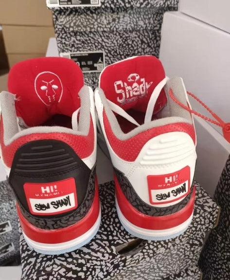 Les baskets Air Jordan 3 Triple White Femme permettent de personnaliser votre style tout en bénéficiant d’un confort supérieur.les Air Jordan 3 Triple.