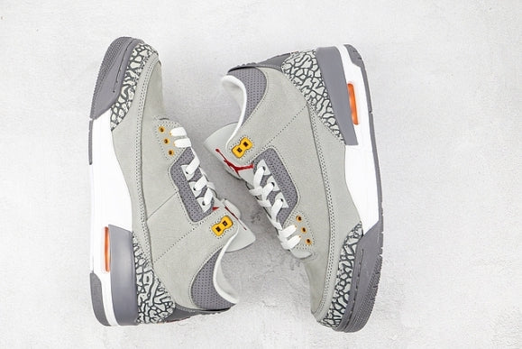 Les baskets Air Jordan 3 Triple White Femme permettent de personnaliser votre style tout en bénéficiant d’un confort supérieur.les Air Jordan 3 Triple.