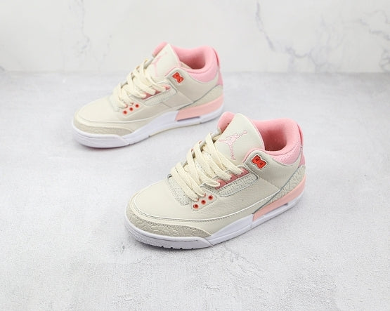 Les baskets Air Jordan 3 Triple White Femme permettent de personnaliser votre style tout en bénéficiant d’un confort supérieur.les Air Jordan 3 Triple.