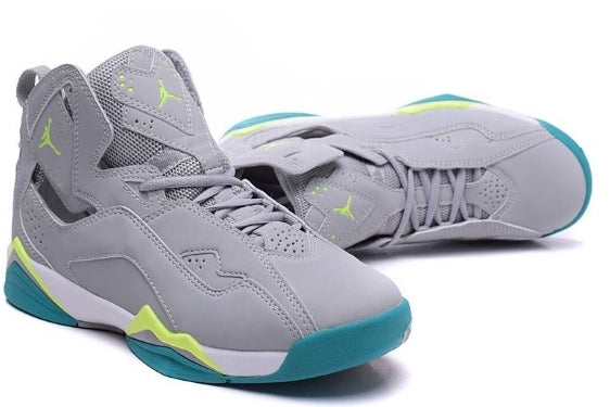 Baskets air Jordan 7 femme Elles ont conquis les amateurs de mode grâce à leur esthétique audacieuse et leurs innovations techniques.