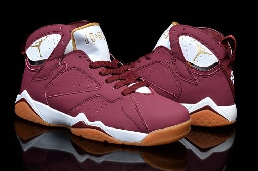 Baskets air Jordan 7 femme Elles ont conquis les amateurs de mode grâce à leur esthétique audacieuse et leurs innovations techniques.