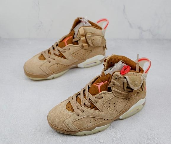 Les  baskets Air Jordan 6 Retro "Pantone" Femme permettent de personnaliser votre style tout en bénéficiant d’un confort supérieur.