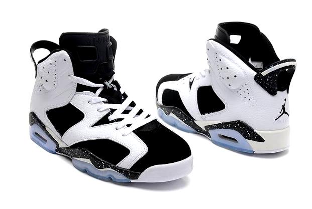 Les  baskets Air Jordan 6 Retro "Pantone" Femme permettent de personnaliser votre style tout en bénéficiant d’un confort supérieur.