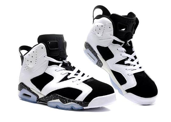 Les  baskets Air Jordan 6 Retro "Pantone" Femme permettent de personnaliser votre style tout en bénéficiant d’un confort supérieur.