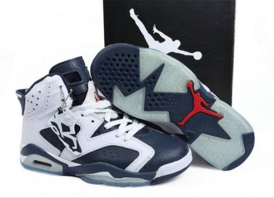 Les  baskets Air Jordan 6 Retro "Pantone" Femme permettent de personnaliser votre style tout en bénéficiant d’un confort supérieur.