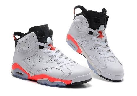 Les  baskets Air Jordan 6 Retro "Pantone" Femme permettent de personnaliser votre style tout en bénéficiant d’un confort supérieur.