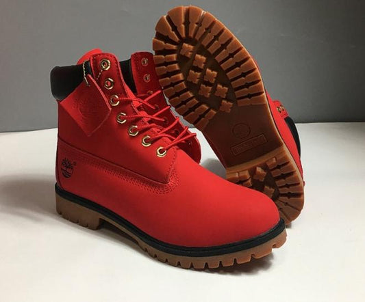 Les baskets Botte Timberland   intemporel et robustesse.  design qualité supérieure les rendent indispensables  aventuriers.pas cher. Le moins cher.