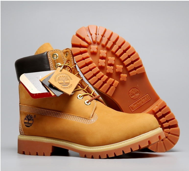 Les baskets Botte Timberland   intemporel et robustesse.  design qualité supérieure les rendent indispensables  aventuriers.pas cher. Le moins cher.