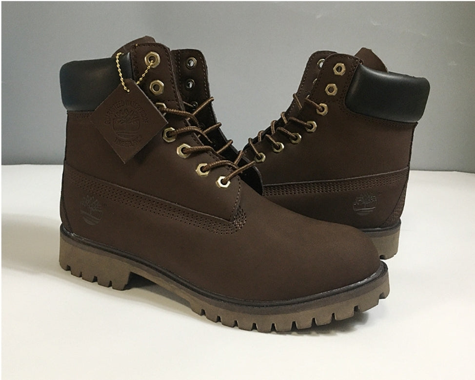 Les baskets Botte Timberland   intemporel et robustesse.  design qualité supérieure les rendent indispensables  aventuriers.pas cher. Le moins cher.
