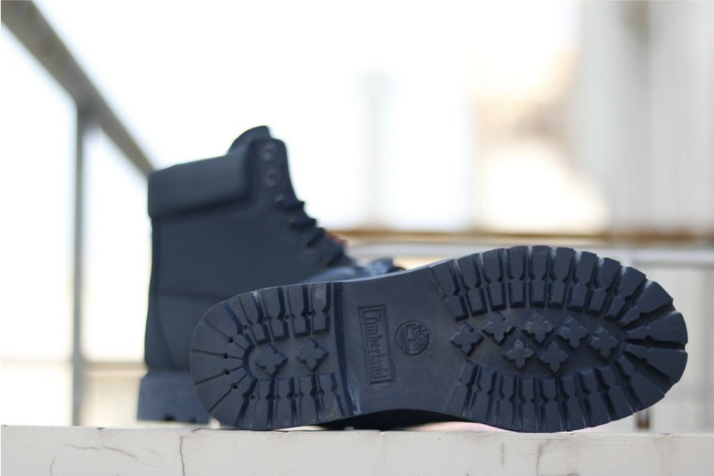 Les baskets Botte Timberland   intemporel et robustesse.  design qualité supérieure les rendent indispensables  aventuriers.pas cher. Le moins cher.
