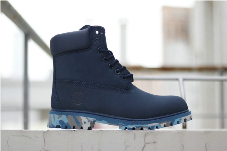 Les baskets Botte Timberland   intemporel et robustesse.  design qualité supérieure les rendent indispensables  aventuriers.pas cher. Le moins cher.