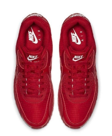 Les baskets Nike Air Max 90 Futura sont des pièces maîtresses de la mode.