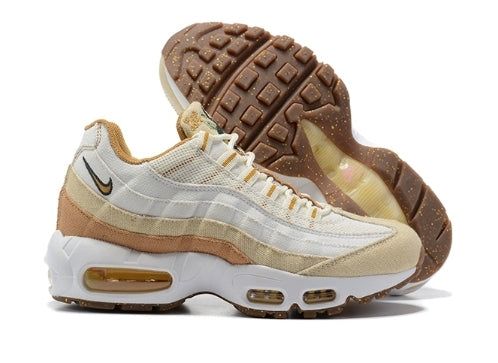 Les baskets Nike Air Max 95 Femme incarnent parfaitement l'évolution emblématique de la ligne Nike.