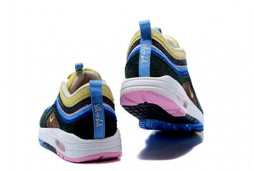 Les baskets Nike Air Max 97 Femme  sont des pièces maîtresses de la mode. Avec un look décontractée style iconique tendance olution emblématique de la ligne Nike, les Nike Air Max 97 sont un témoignage de l'engagement de Nike à combiner style et innovation.