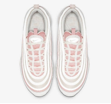 Les baskets Nike Air Max 97 Femme  sont des pièces maîtresses de la mode. Avec un look décontractée style iconique tendance olution emblématique de la ligne Nike, les Nike Air Max 97 sont un témoignage de l'engagement de Nike à combiner style et innovation.