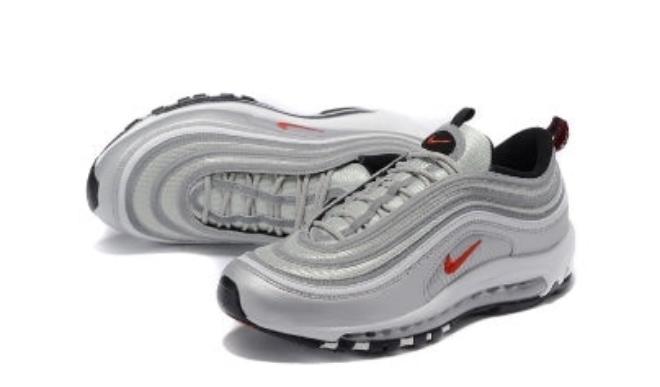 Les baskets Nike Air Max 97 Femme  sont des pièces maîtresses de la mode. Avec un look décontractée style iconique tendance olution emblématique de la ligne Nike, les Nike Air Max 97 sont un témoignage de l'engagement de Nike à combiner style et innovation.