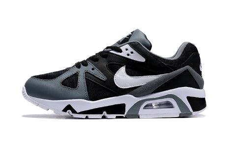 les baskets Nike Air Structure Triax 91 sont un témoignage de l'engagement de Nike à combiner style et innovation.