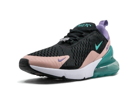 Les baskets Nike Air Max 270 Plus Femme combinent deux des modèles les plus emblématiques de la marque : les Air Max 270 et les Air Max Plus.