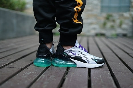 Les baskets Nike Air Max 270 Plus Femme combinent deux des modèles les plus emblématiques de la marque : les Air Max 270 et les Air Max Plus.