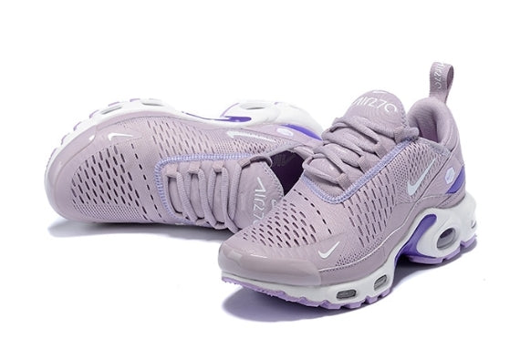 Les baskets Nike Air Max 270 Plus Femme combinent deux des modèles les plus emblématiques de la marque : les Air Max 270 et les Air Max Plus.